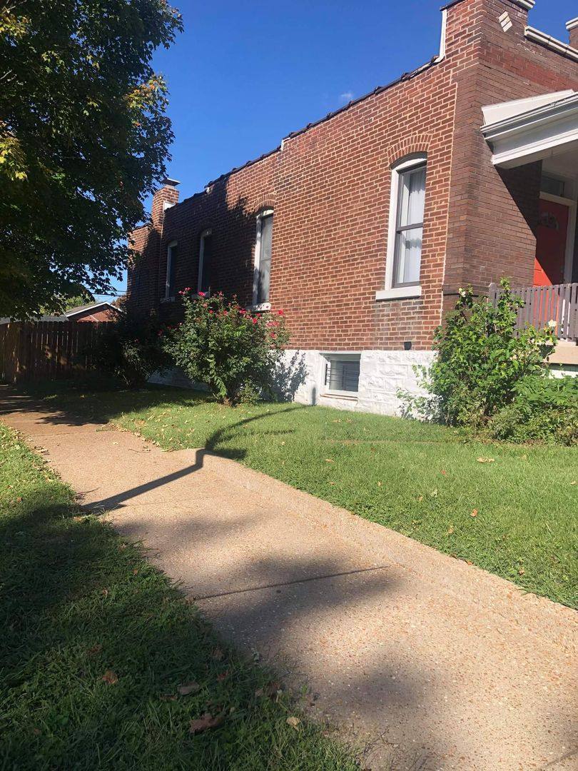 House for rent at 3955 Winnebago, Saint Louis, MO 63116