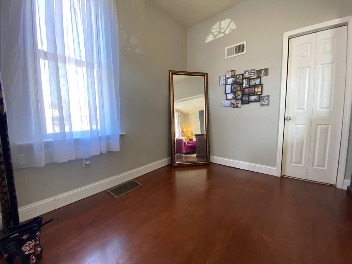 House for rent at 3955 Winnebago, Saint Louis, MO 63116