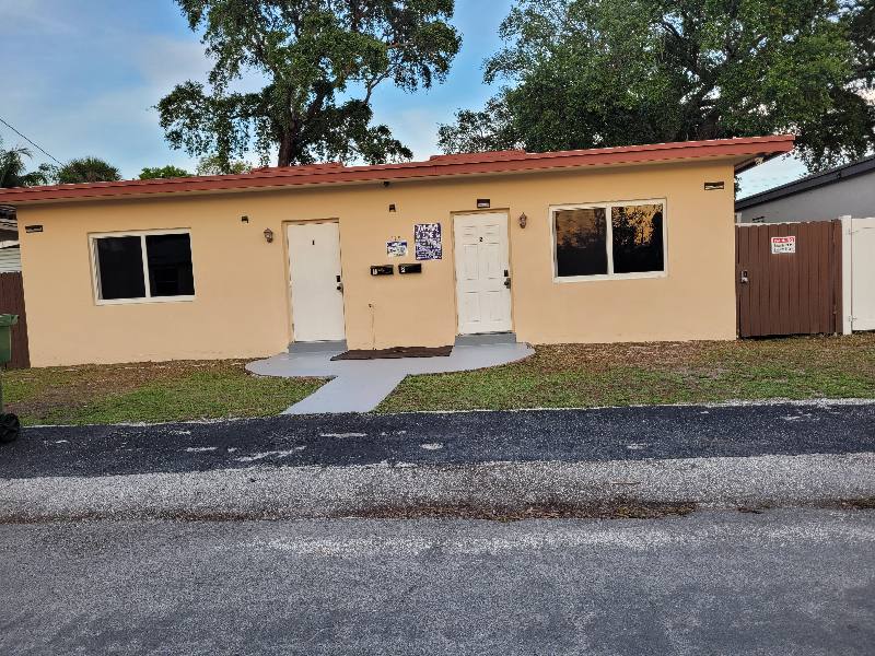 Apartment for rent at 129 SE 2 Terrace, Hallandale, FL 33009