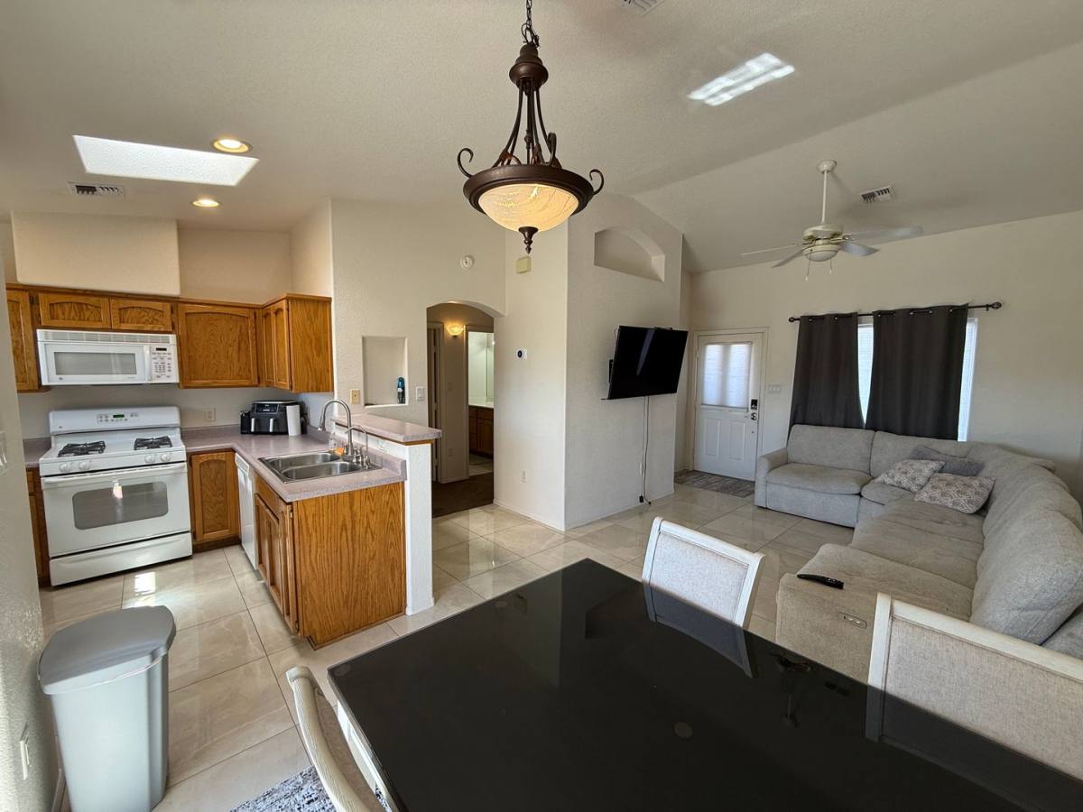 Townhouse for rent at 11323 S Kingman Ave, Yuma, AZ 85367