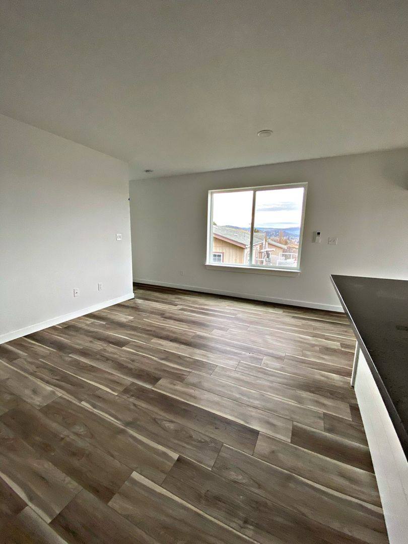 House for rent at 2719 E 9th St, The Dalles, OR 97058
