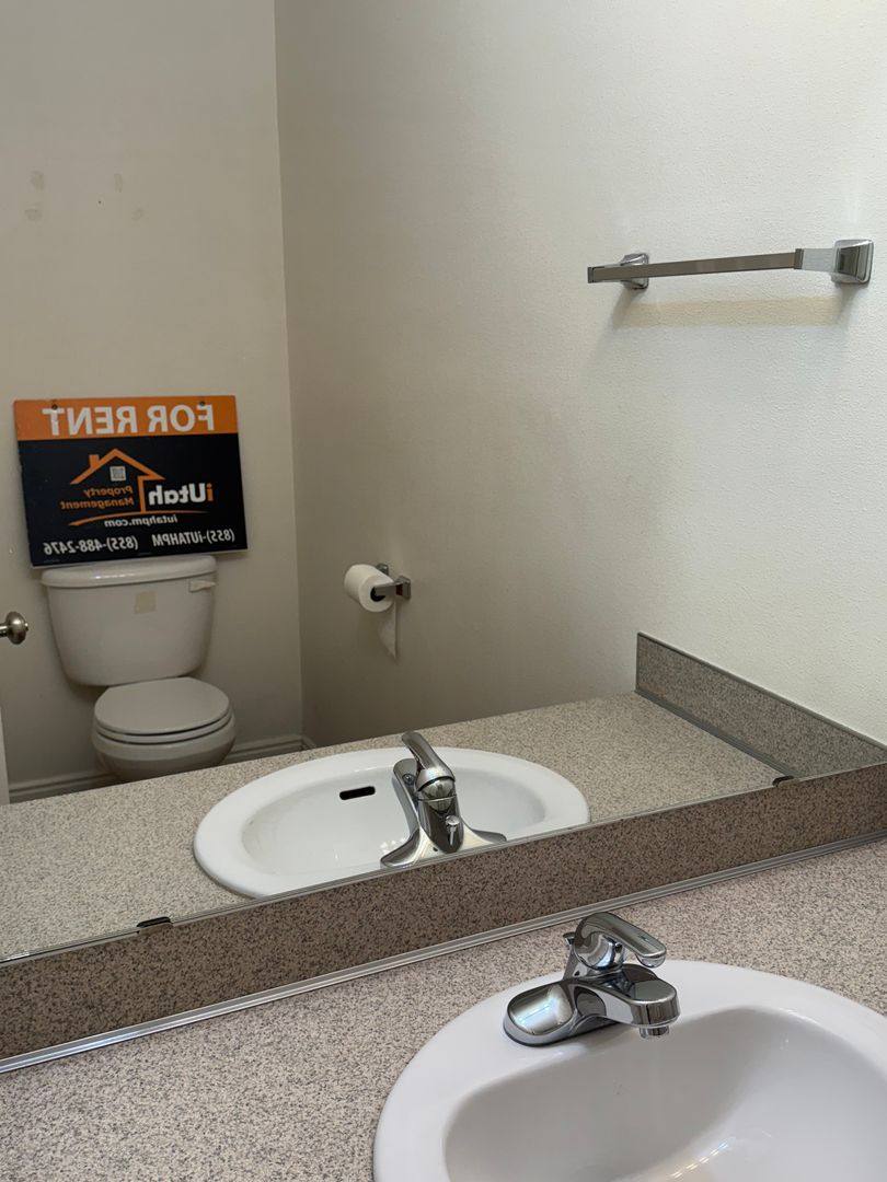 Townhouse for rent at 298 E 2350 N, Ogden, UT 84414