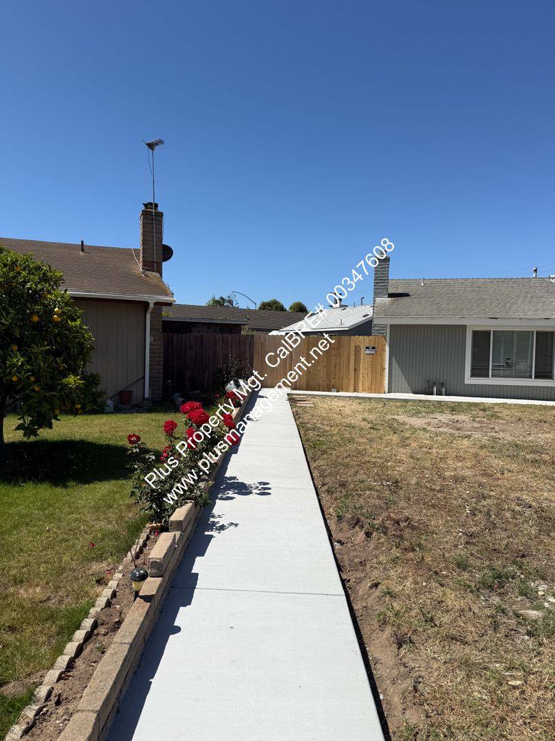 House for rent at 1520 Jonathan Place, Santa Maria, CA 93454