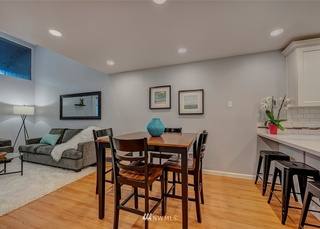Townhouse for rent at 6439 139th Ave NE #28, Redmond, WA 98052