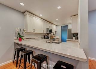 Townhouse for rent at 6439 139th Ave NE #28, Redmond, WA 98052