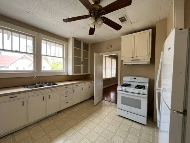 House for rent at 1202 S Schiller St, Little Rock, AR 72202