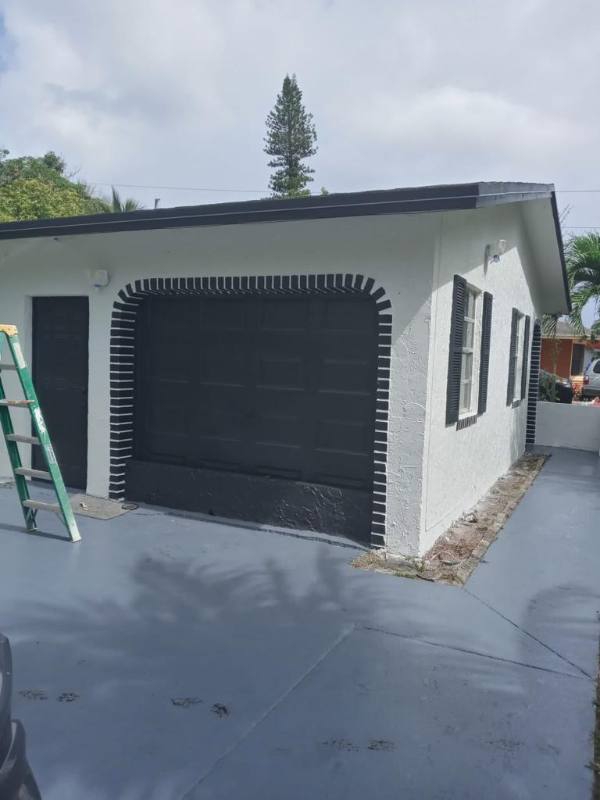 House for rent at 671 SW 28 Way, Fort Lauderdale, FL 33312