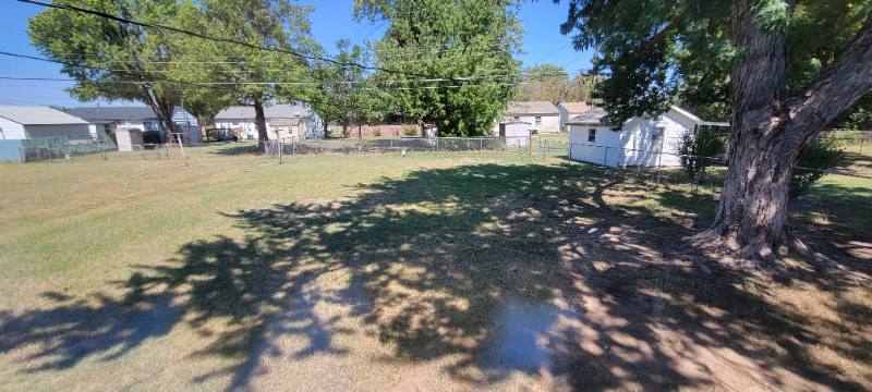 House for rent at 2314 W Maple Ave #1, Enid, OK 73703