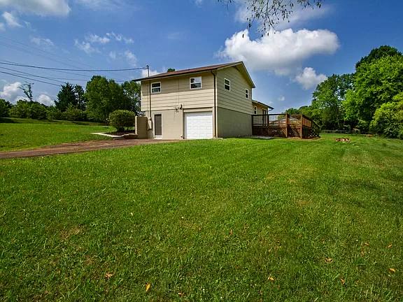 House for rent at 11001 Roane Dr, Farragut, TN 37934