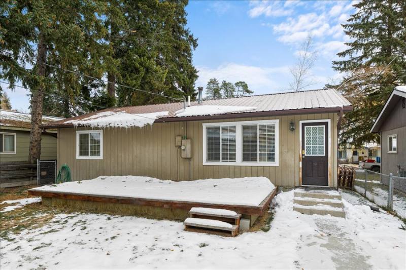 House for rent at 220 Minnesota Ave, Whitefish, MT 59937