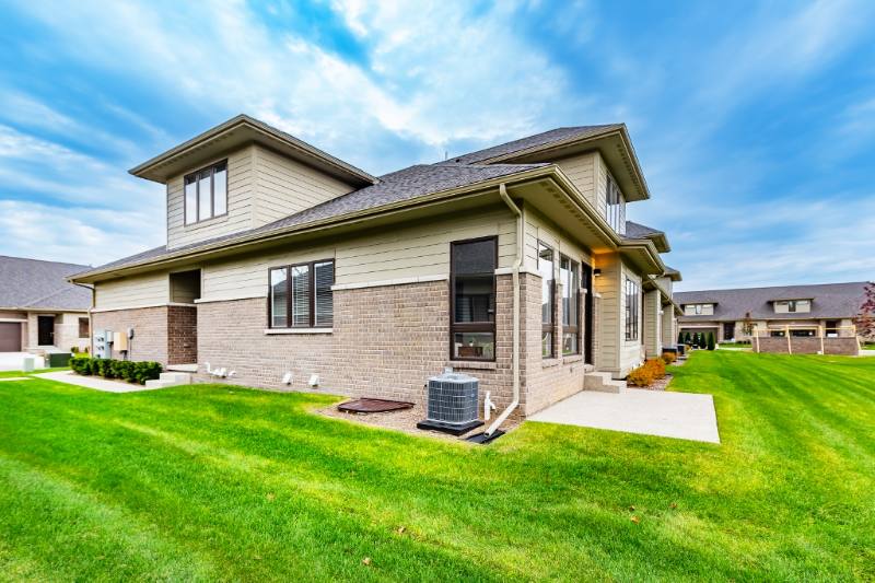 Apartment for rent at 7488 Gramercy Circle, West Bloomfield, MI 48322