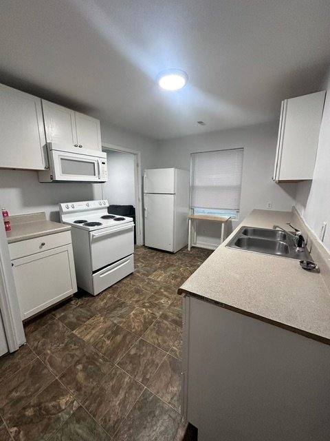 Apartment for rent at 1220 S Roxboro #4, Durham, NC 27707