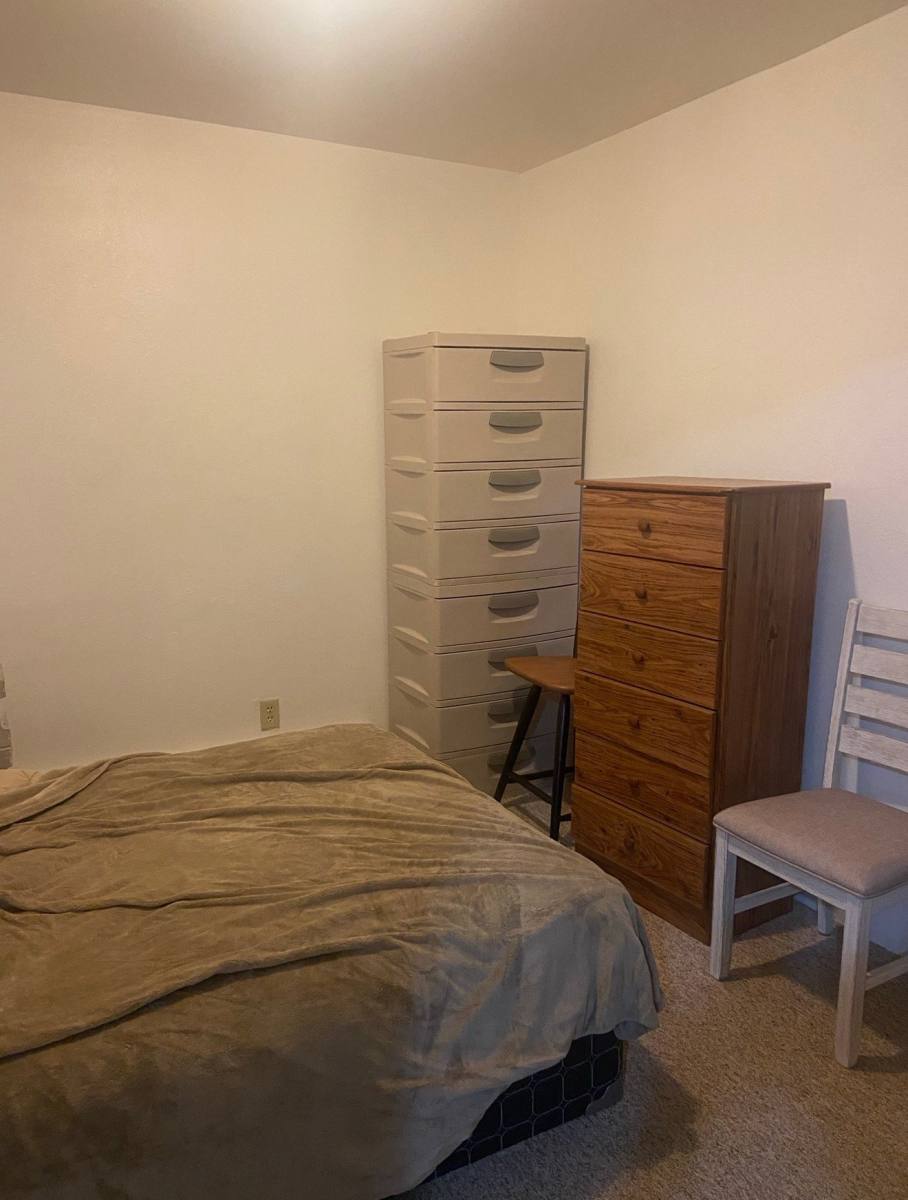Apartment for rent at 920 Broadway St #6, Emmetsburg, IA 50536