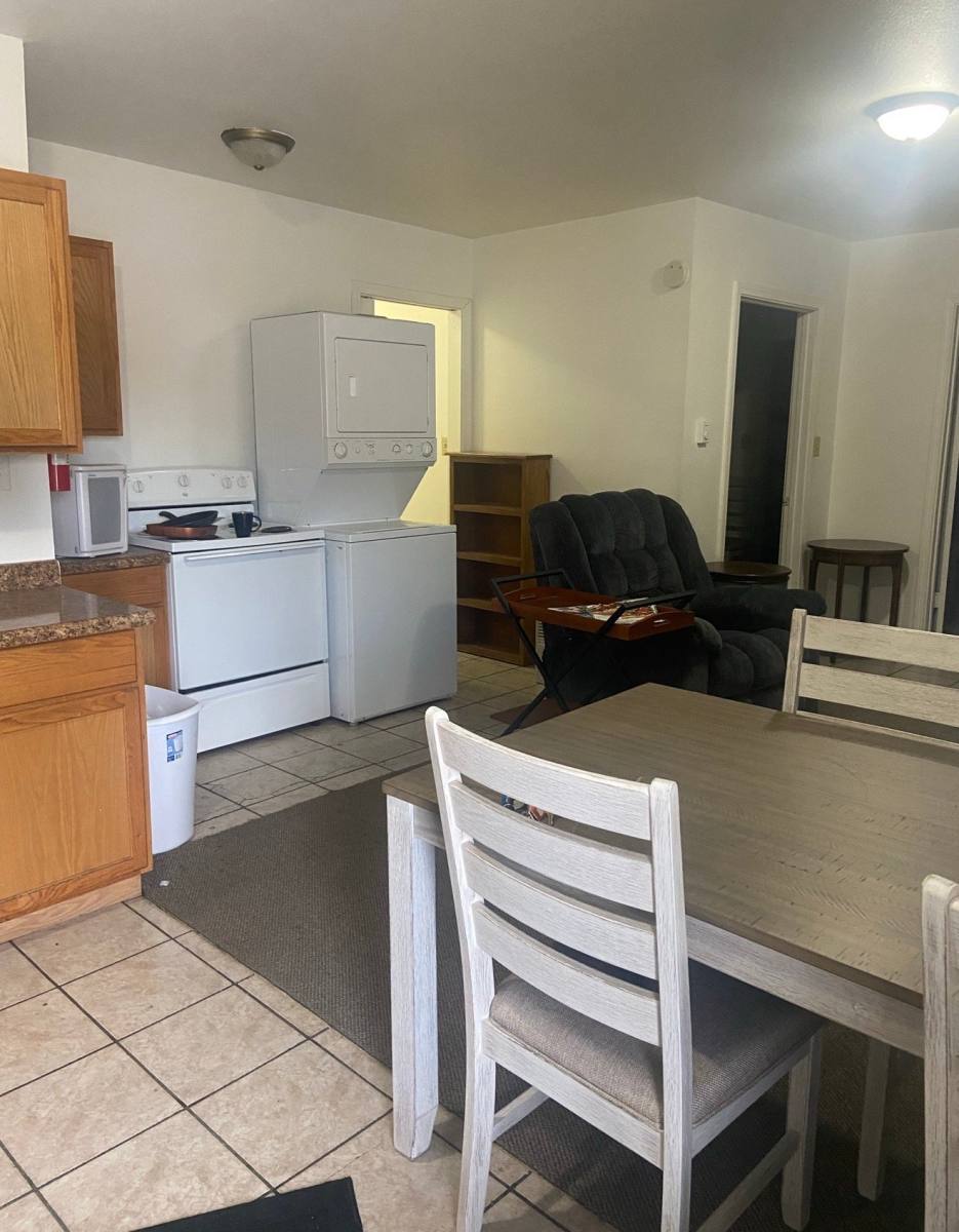 Apartment for rent at 920 Broadway St #6, Emmetsburg, IA 50536