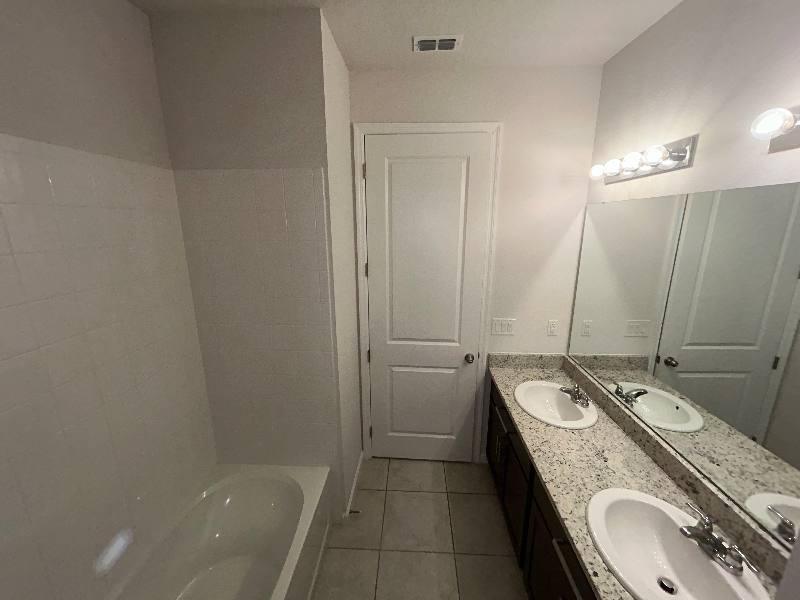 House for rent at 228 Hillcrest Dr, Dundee, FL 33838