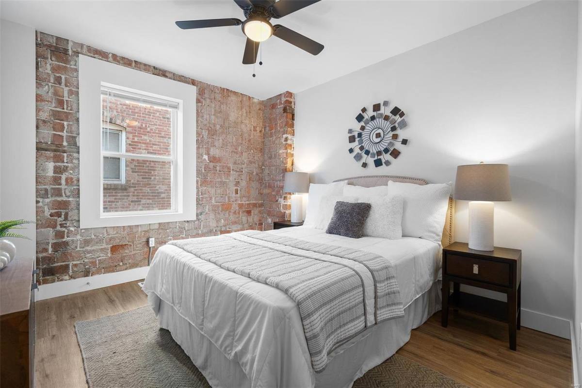 Apartment for rent at 5303 Bancroft Ave #2W, Saint Louis, MO 63109