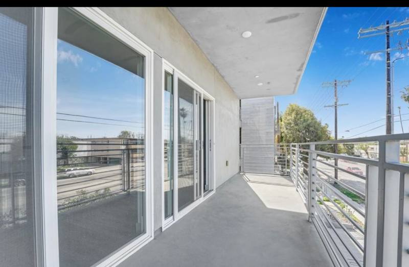 Apartment for rent at 7040 Woodman Ave #207, Van Nuys, CA 91405