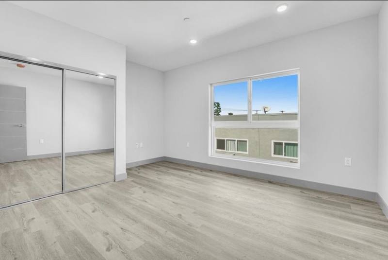 Apartment for rent at 7040 Woodman Ave #207, Van Nuys, CA 91405