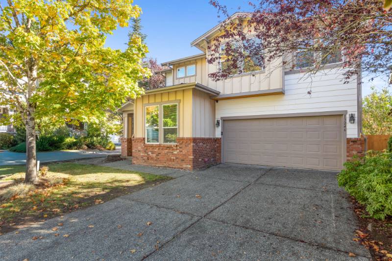 House for rent at 13246 119th Ave NE, Kirkland, WA 98034