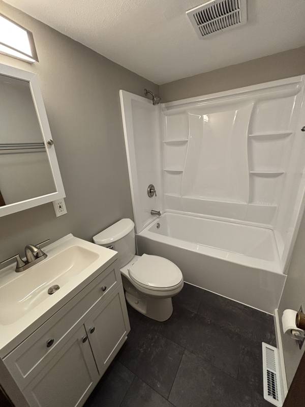 Apartment for rent at 601 Hillsboro Ave, Edwardsville, IL 62025