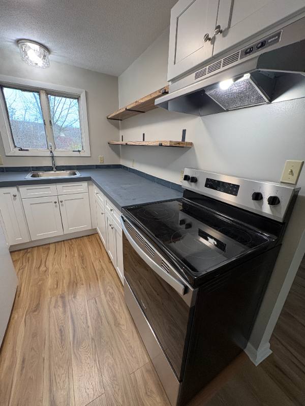 Apartment for rent at 26 Hadley Rd #28, Sunderland, MA 01375