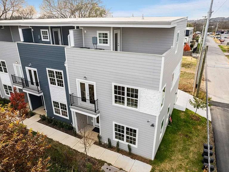 Townhouse for rent at 192 Duke St, Nashville, TN 37207
