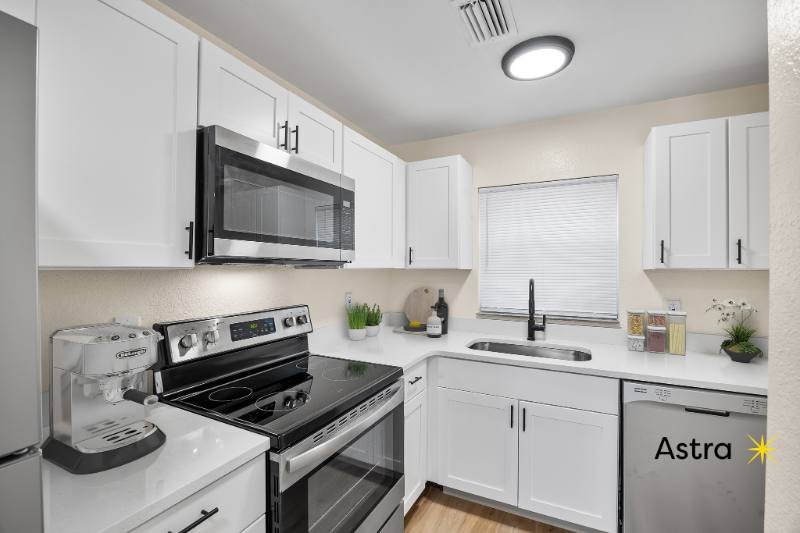 Apartment for rent at 966 22nd Ave S #109, Saint Petersburg, FL 33705