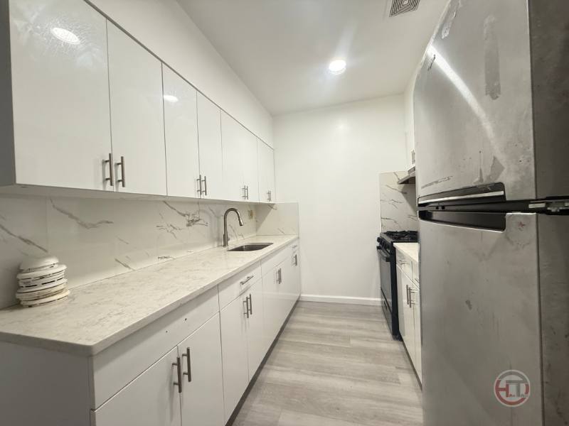 Apartment for rent at 1682 Topping Ave #3, Bronx, NY 10457