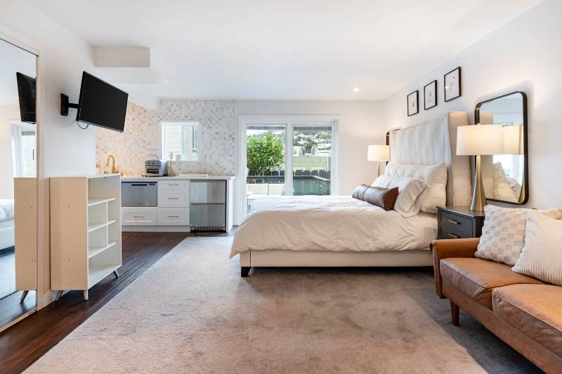 Apartment for rent at 14- Alemany Blvd, San Francisco, CA 94112