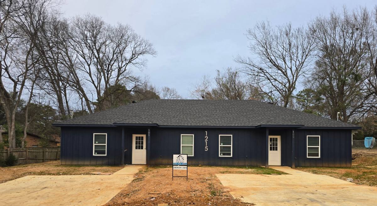 Apartment for rent at 1215 Fairway Dr #101, Longview, TX 75604
