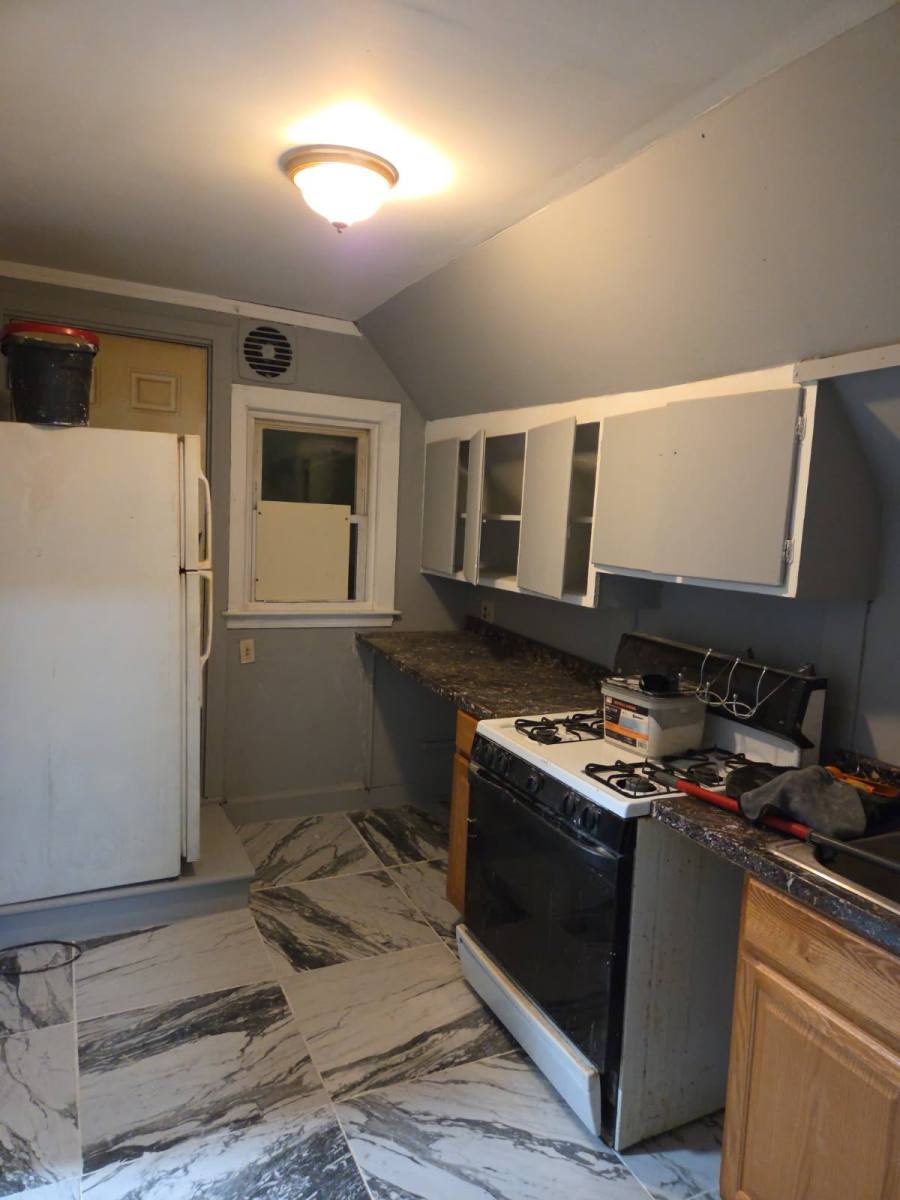 Apartment for rent at 31 Frederick St #2, Waterbury, CT 06704