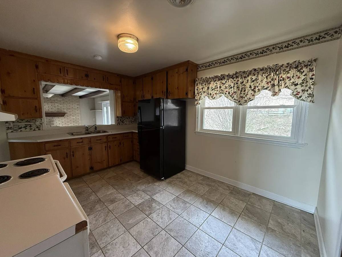 House for rent at 3900 S Main St, Blacksburg, VA 24060