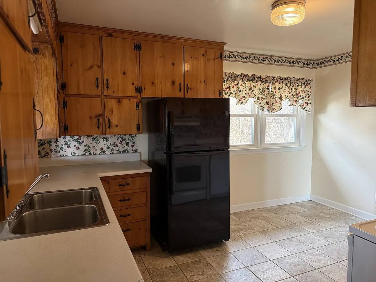 House for rent at 3900 S Main St, Blacksburg, VA 24060