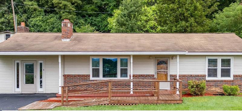 House for rent at 3900 S Main St, Blacksburg, VA 24060