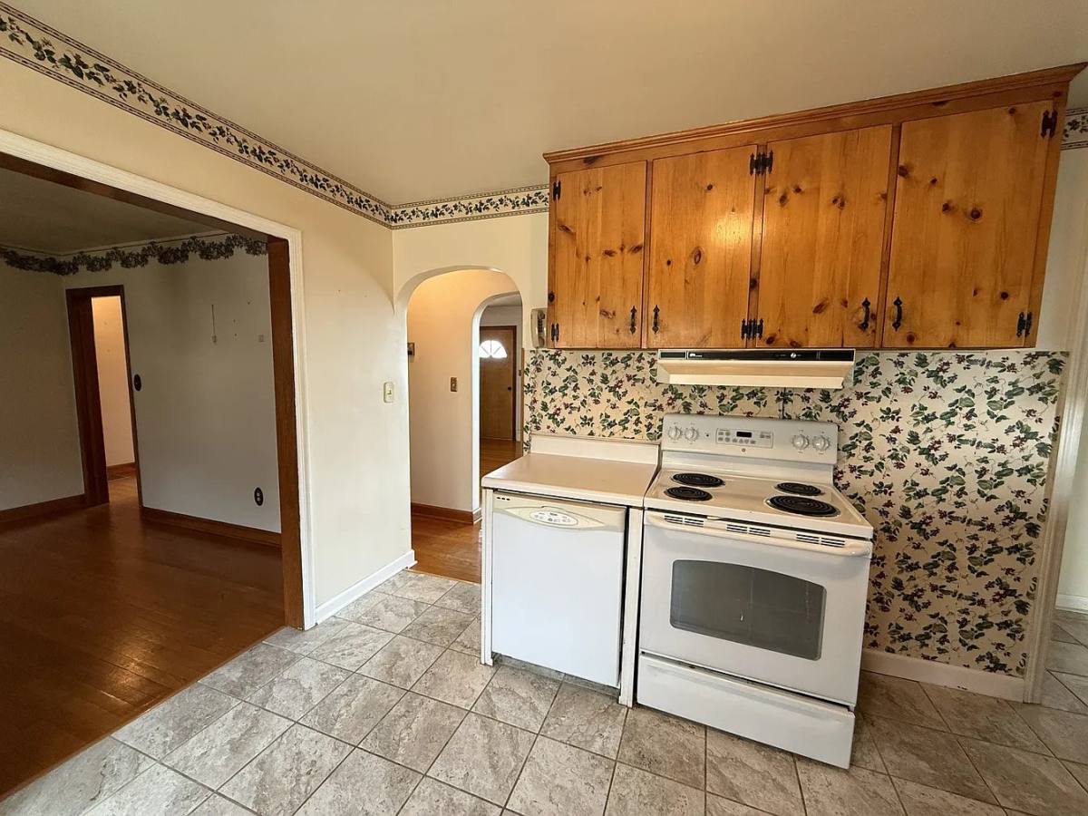 House for rent at 3900 S Main St, Blacksburg, VA 24060