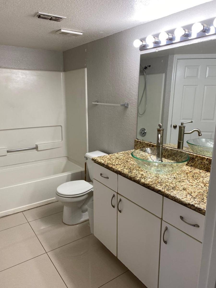 Condo for rent at 5124 Park Central Dr #517, Orlando, FL 32839