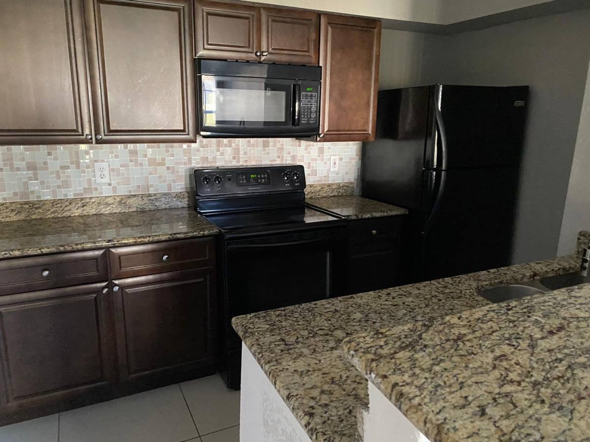 Condo for rent at 5124 Park Central Dr #517, Orlando, FL 32839