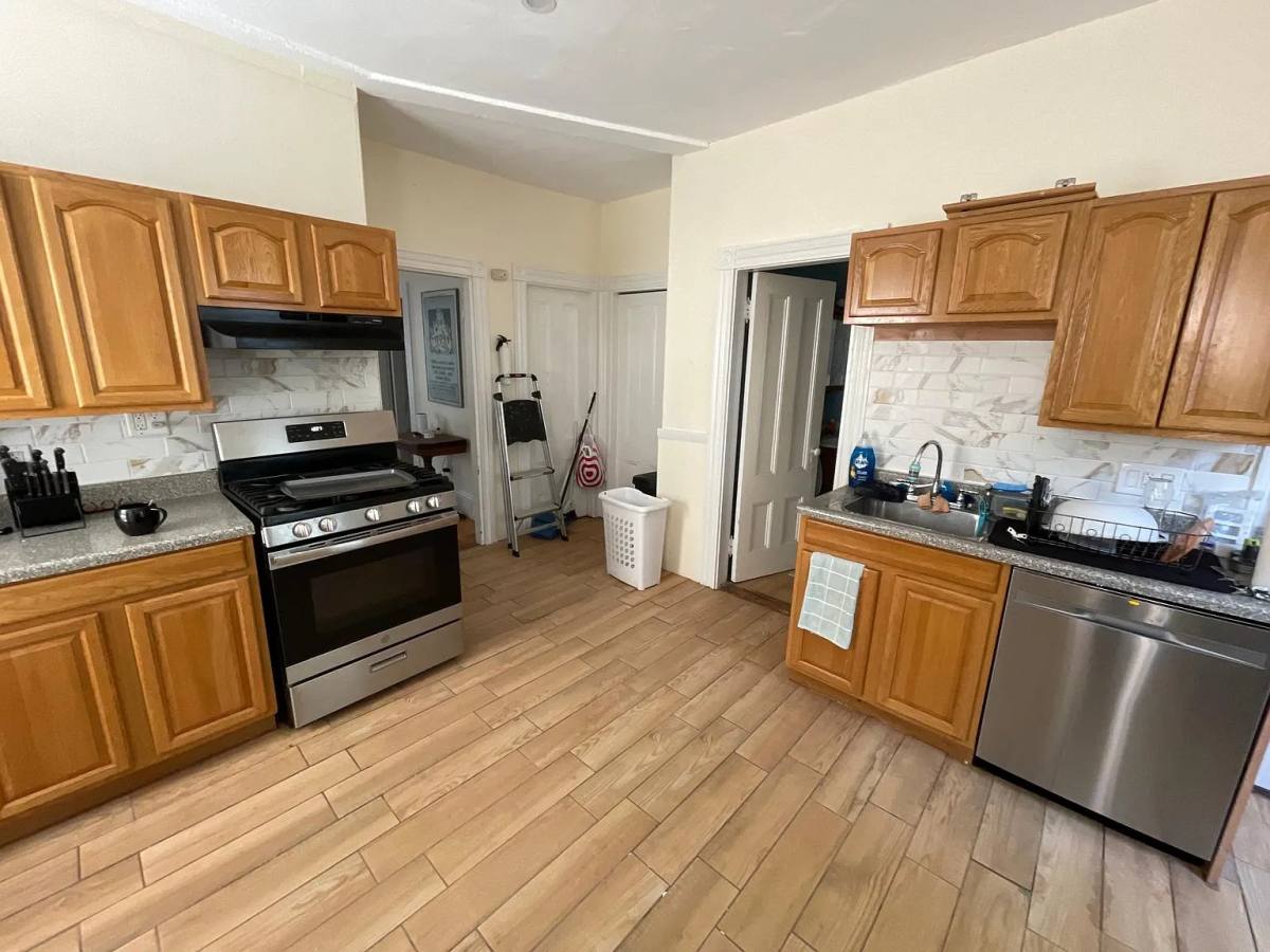 Apartment for rent at 16 Mount Calvary Rd #1, Roslindale, MA 02131