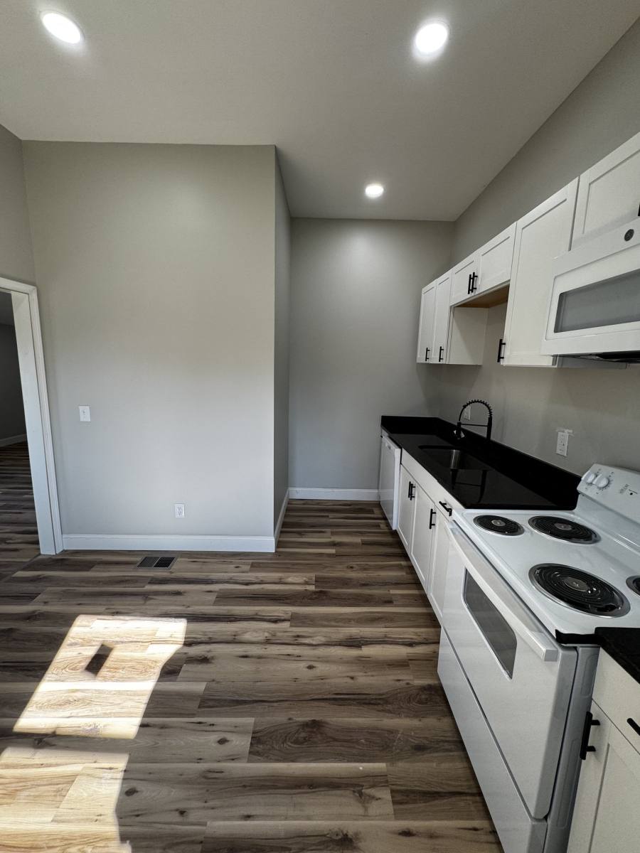 Apartment for rent at 118 Bank St #B, Rushsylvania, OH 43347