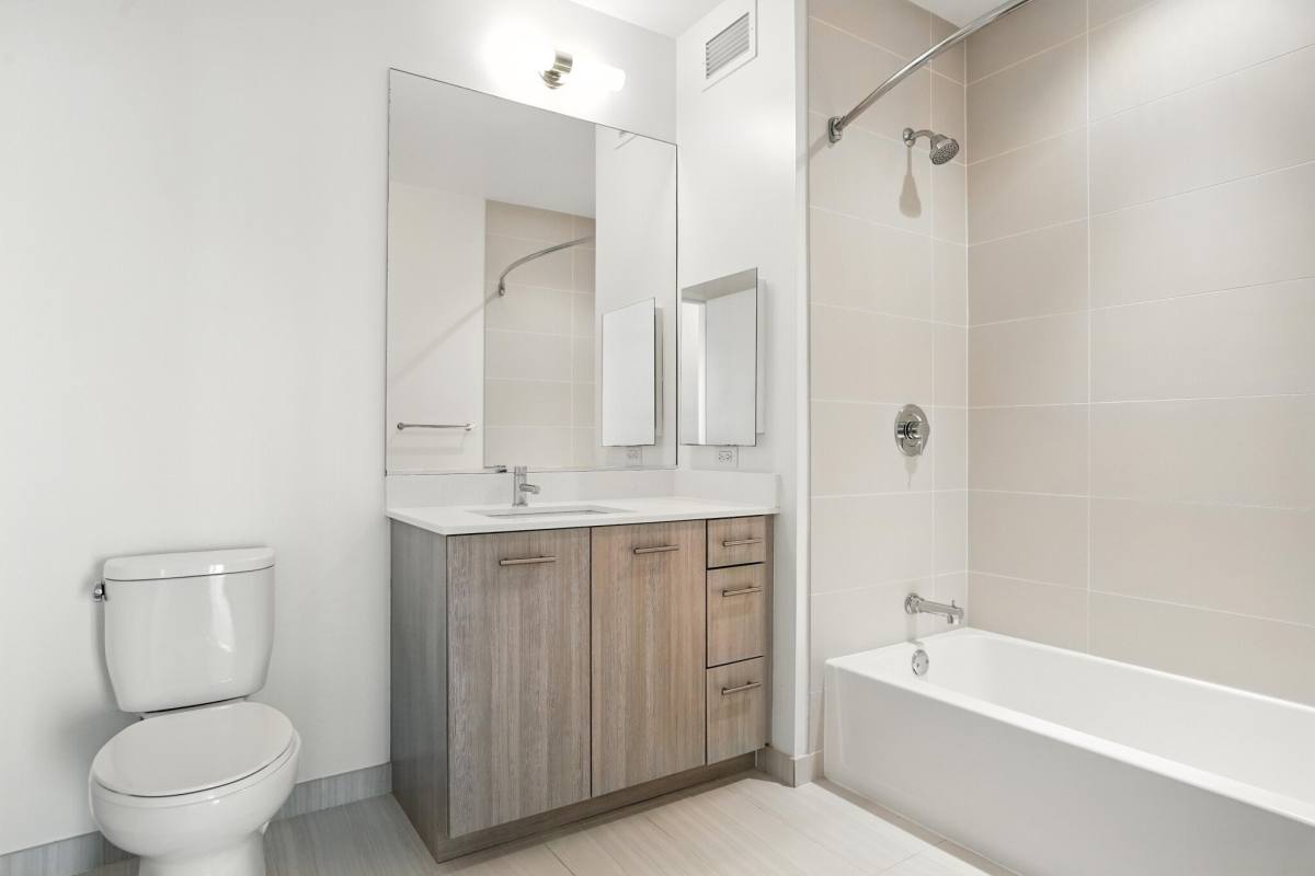 Apartment for rent at 133 N Dearborn St, Chicago, IL 60602