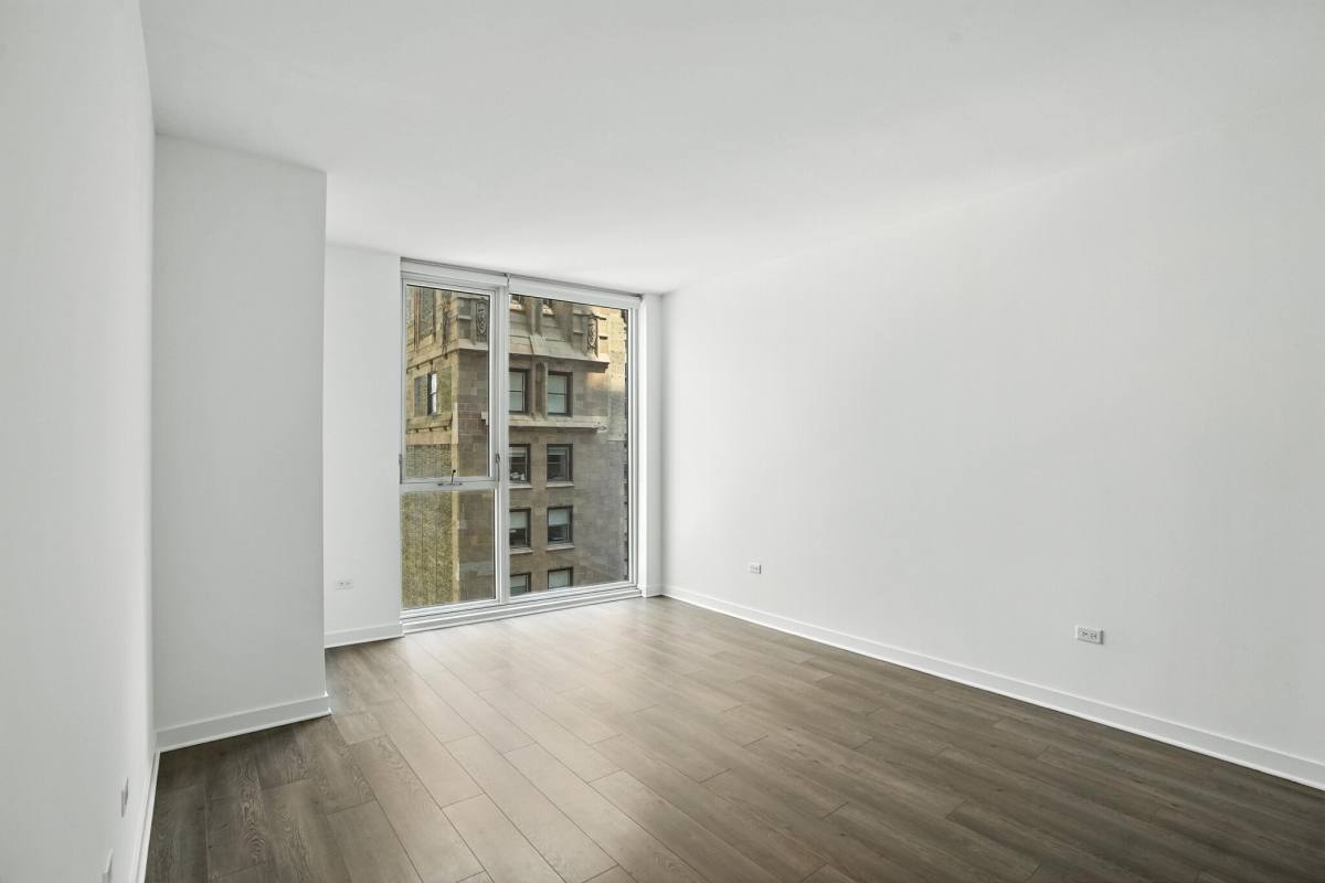 Apartment for rent at 133 N Dearborn St, Chicago, IL 60602