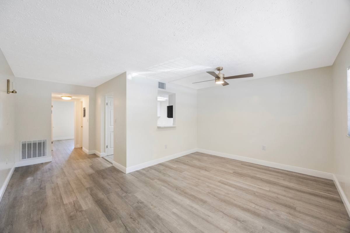 Apartment for rent at 3111 W Horatio St #205, Tampa, FL 33609