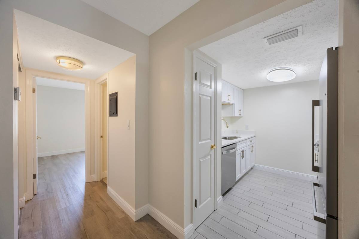 Apartment for rent at 3111 W Horatio St #205, Tampa, FL 33609