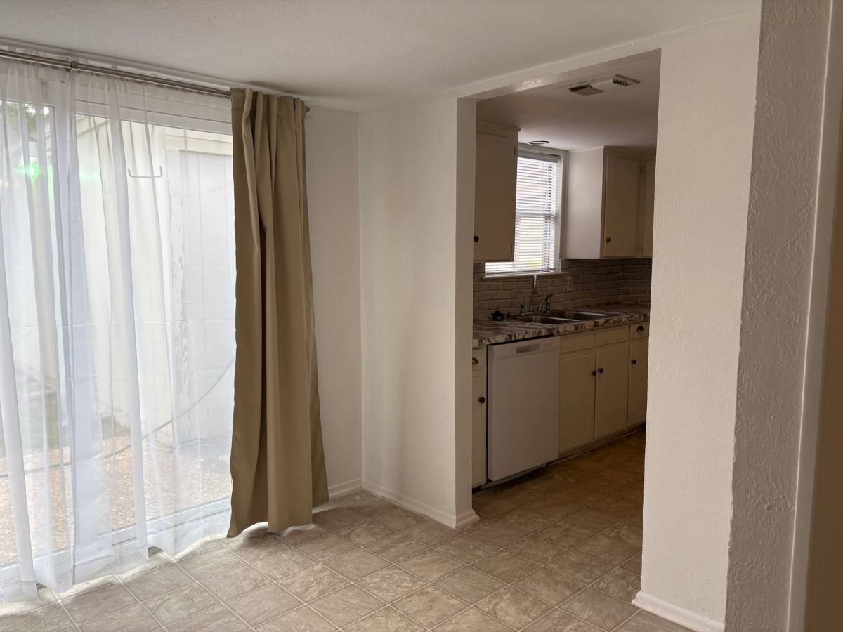 Apartment for rent at 5355 Wonder Dr, Fort Worth, TX 76133