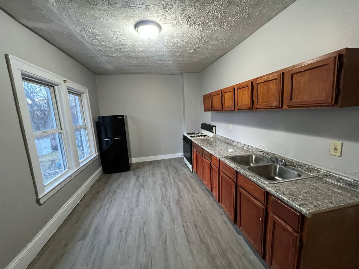 Apartment for rent at 3362 E 145th St #2, Cleveland, OH 44120