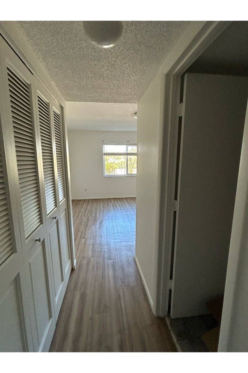 Condo for rent at 1540 Glen Oaks Dr E #B222, Sarasota, FL 34232
