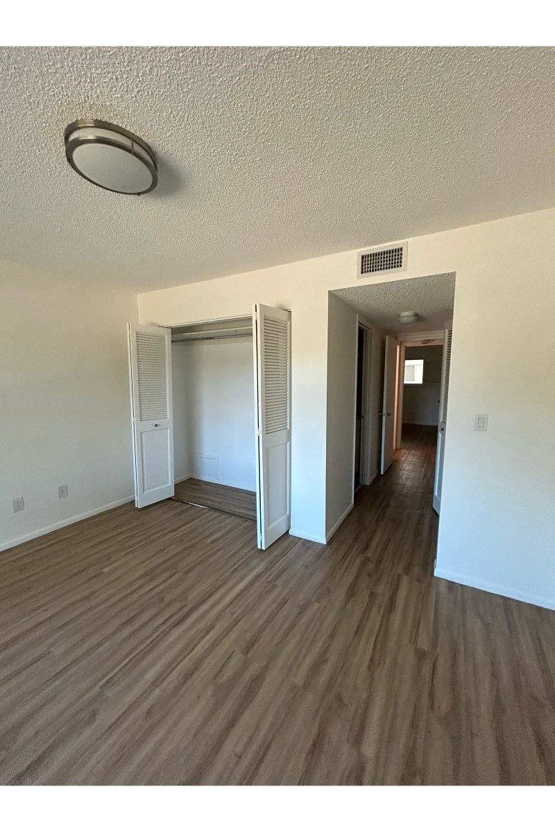 Condo for rent at 1540 Glen Oaks Dr E #B222, Sarasota, FL 34232