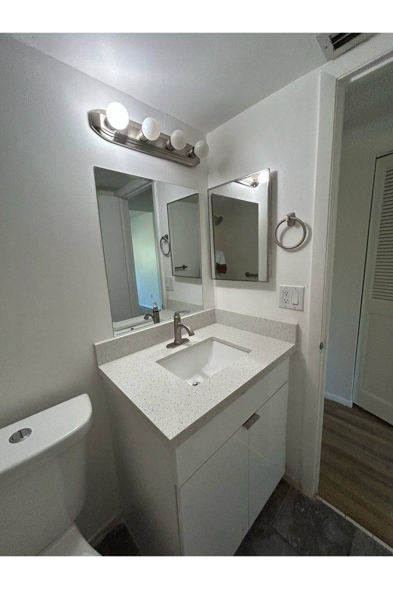 Condo for rent at 1540 Glen Oaks Dr E #B222, Sarasota, FL 34232