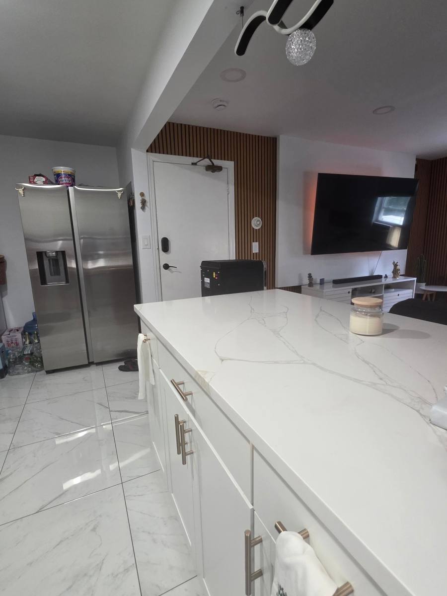 Apartment for rent at 478 Fabyan Place #1 L, Newark, NJ 07112
