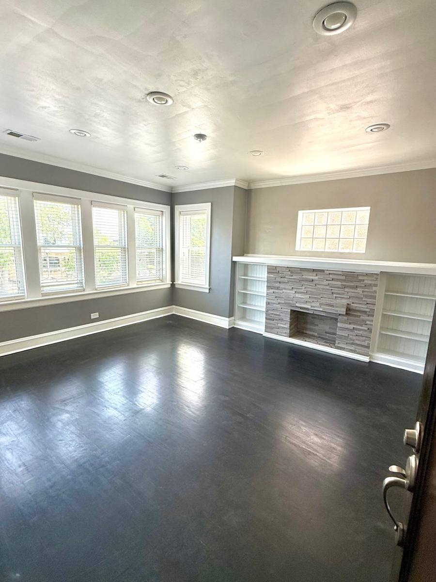 Apartment for rent at 1822 Ridgeland Ave #2, Berwyn, IL 60402